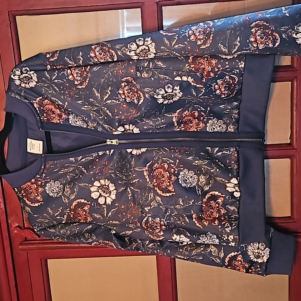 Abercrombie and Fitch floral bomber jacket size Large
